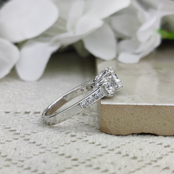 3 Stone Moissanite Ring Size 7 - Picture 4 of 5